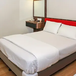2* Hotel Oyo 90027 Happy